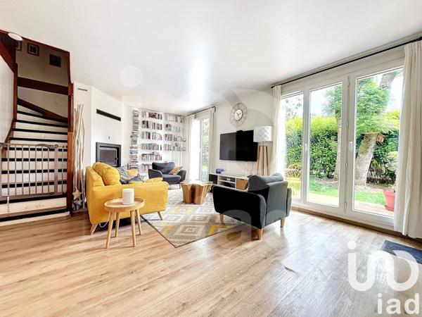 Maison 6 pièces de 124 m² à La Queue-en-Brie (94510)