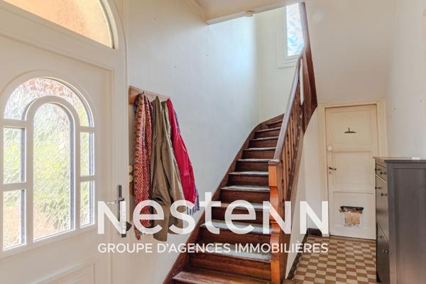 A Blaye-les-Mines, maison mitoyenne d'un côté 4 pièces principales sur sous-sol complet avec terrain attenant