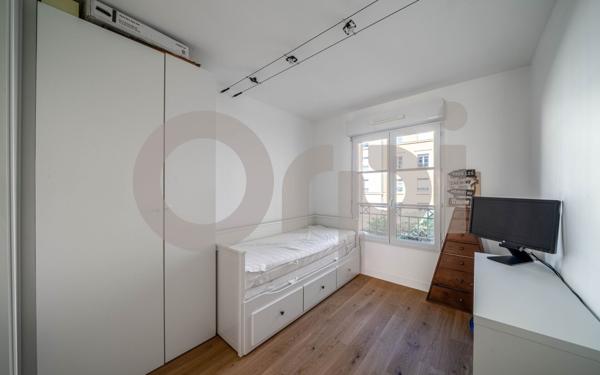 Appartement à louer    4 pièces •  Le Plessis-Robinson