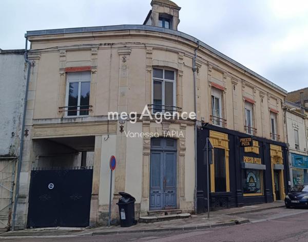 Immeuble à ROMILLY-SUR-SEINE, 10100 - 212m²