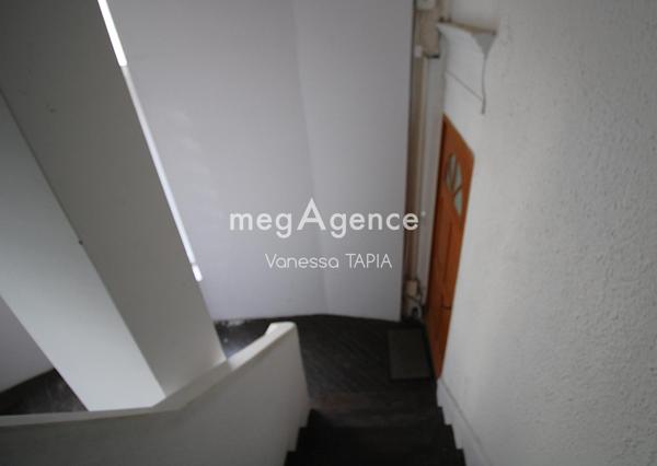 Immeuble à ROMILLY-SUR-SEINE, 10100 - 212m²