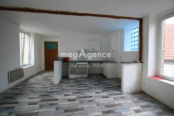 Immeuble à ROMILLY-SUR-SEINE, 10100 - 212m²