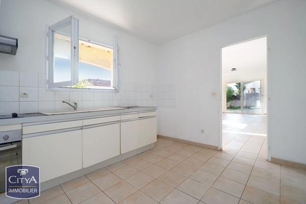 Maison à vendre 4 pièces 96m² Mèze (34140)