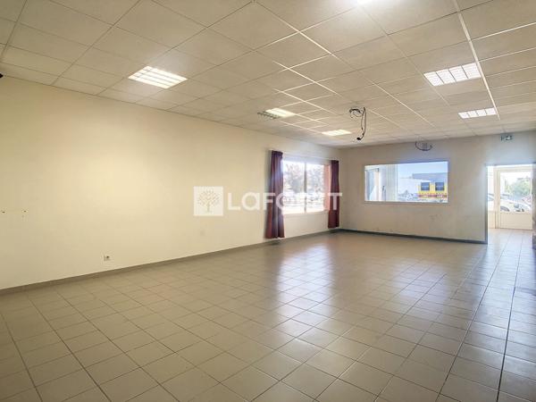 Location local commercial Frignicourt - 5 pièce(s) - 132 m² - 1 000 €/mois