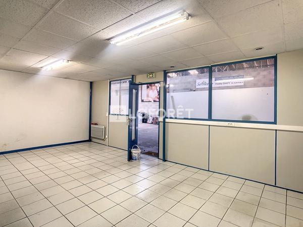 Location local commercial Frignicourt - 5 pièce(s) - 132 m² - 1 000 €/mois