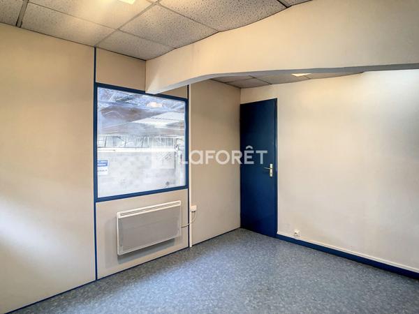 Location local commercial Frignicourt - 5 pièce(s) - 132 m² - 1 000 €/mois