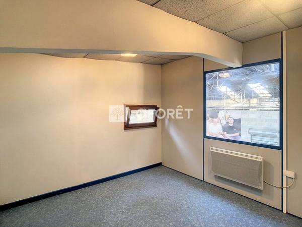 Location local commercial Frignicourt - 5 pièce(s) - 132 m² - 1 000 €/mois