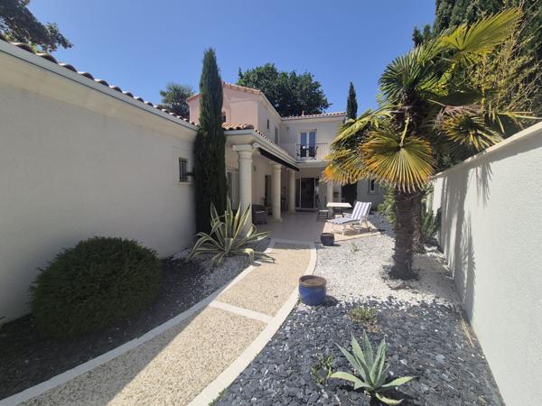 Maison 5 pièce(s) 3 chambre(s) 150 m²