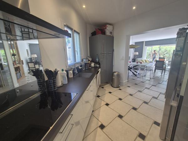 Maison 5 pièce(s) 3 chambre(s) 150 m²