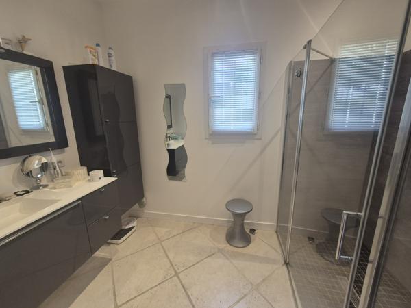 Maison 5 pièce(s) 3 chambre(s) 150 m²