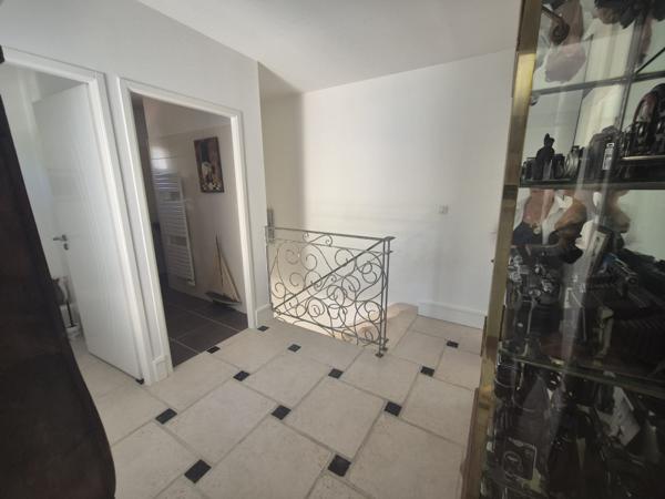 Maison 5 pièce(s) 3 chambre(s) 150 m²
