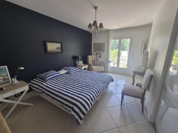 Maison 5 pièce(s) 3 chambre(s) 150 m²