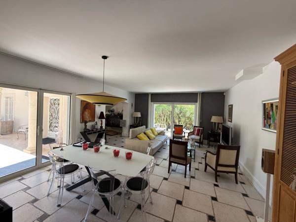 Maison 5 pièce(s) 3 chambre(s) 150 m²