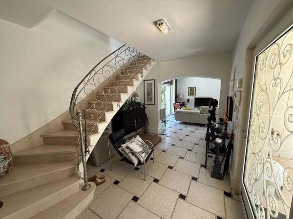 Maison 5 pièce(s) 3 chambre(s) 150 m²