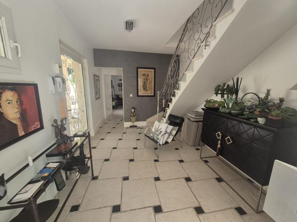 Maison 5 pièce(s) 3 chambre(s) 150 m²