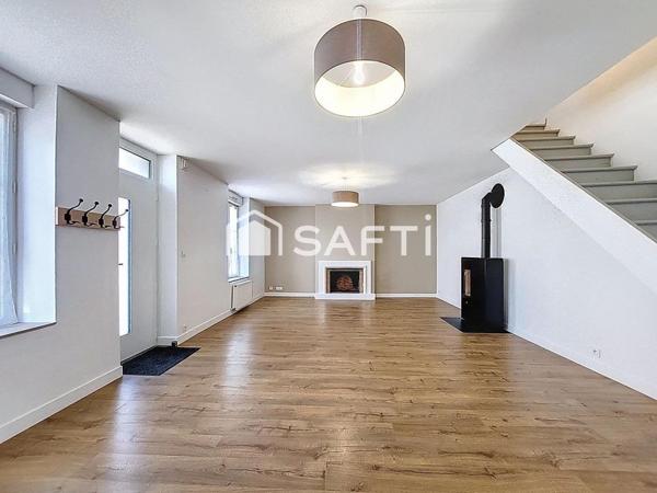 Charmante maison rénovée, jardin paysager, garage