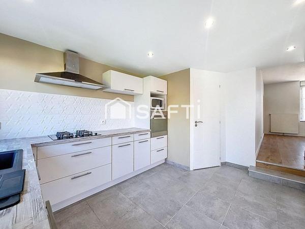 Charmante maison rénovée, jardin paysager, garage