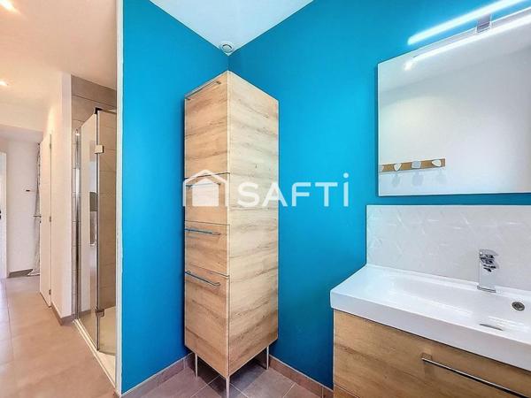 Charmante maison rénovée, jardin paysager, garage