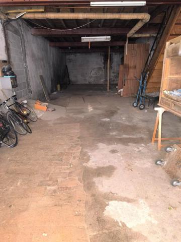 Bâtiment de stockage rare en plein centre-ville