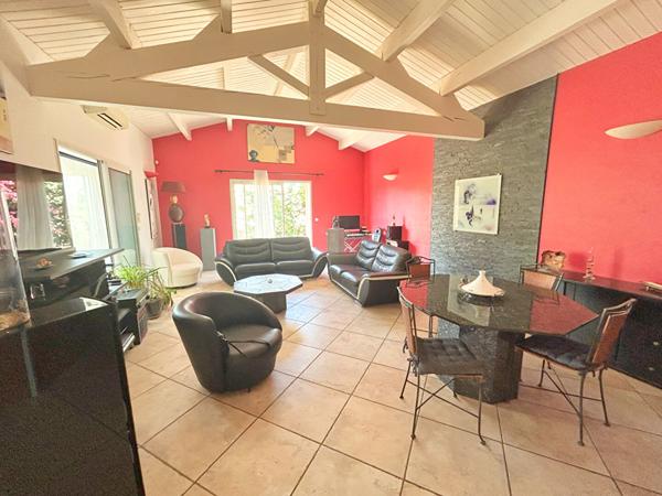 CANET EN ROUSSILLON - Maison 5 pièces 172 m² - 4 faces - Terrain de 741 m².