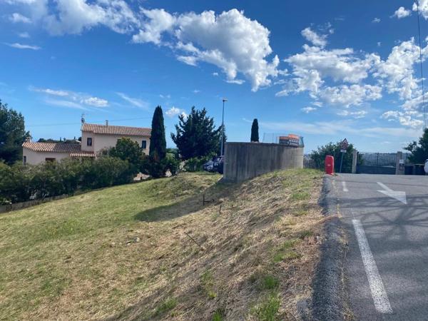 Vente Terrain 1860 m2 à Cagnes-sur-Mer