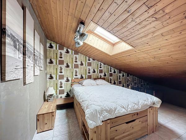 Appartement 4 pièces - 162 m²