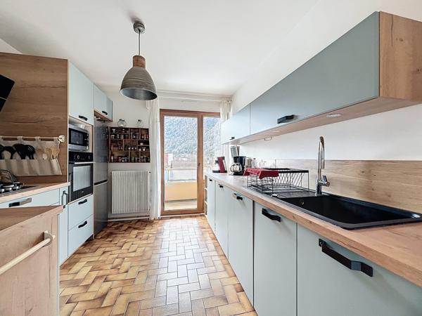 Appartement 4 pièces - 162 m²