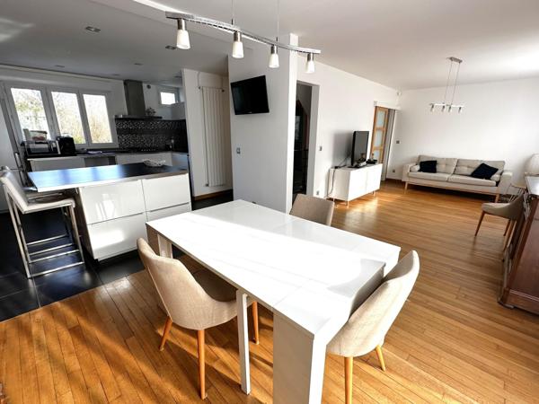 Deux maison en une, prête à vivre ou louer