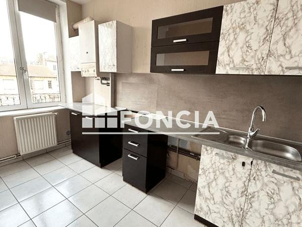 Location Appartement 5 pièces 92.65 m² - 46 RUE MULATIERE Saint-etienne 42100