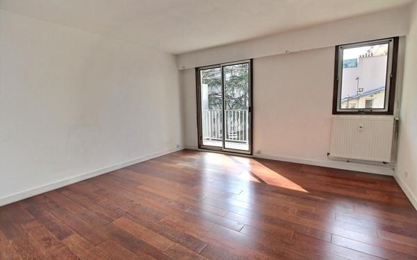 Appartement à vendre    2 pièces • 50,10 m2 Vincennes