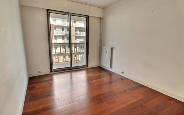 Appartement à vendre    2 pièces • 50,10 m2 Vincennes
