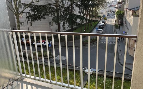 Appartement à vendre    2 pièces • 50,10 m2 Vincennes
