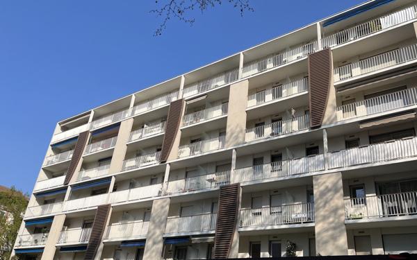 Appartement à vendre    2 pièces • 50,10 m2 Vincennes