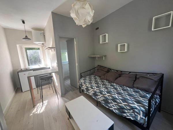 maison de ville AVEC JARDIN