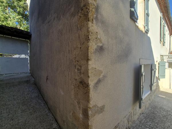 Charmante maison en pierre rénovée avec jardin – Proche commerces à Condom (32100)