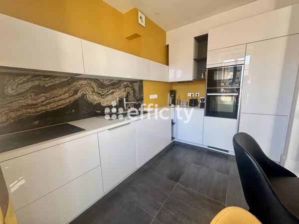 Appartement
         4 pièces
        - 85 m² Exclusivité 269 000 € *