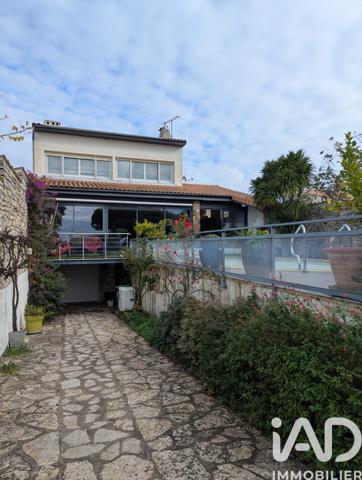 Maison à vendre 8 pièces 187 m² Vaux-sur-Mer