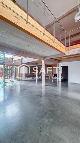 Bureaux spacieux avec deux terrasses idéalement situés