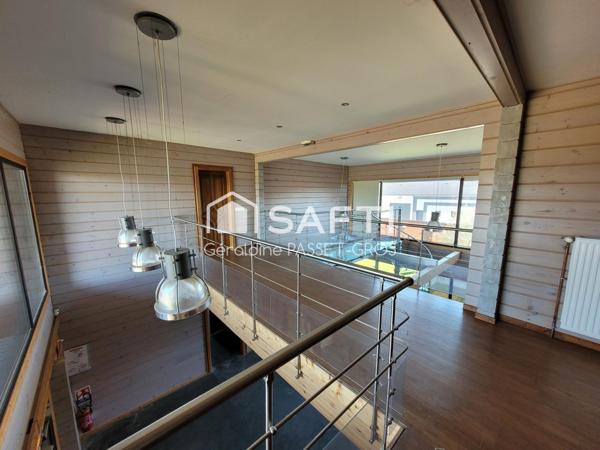 Bureaux spacieux avec deux terrasses idéalement situés