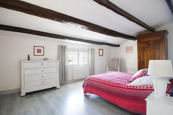 Bâtisse de 215M² en pierre du XVIII siècle à Thairé, La Fondelay