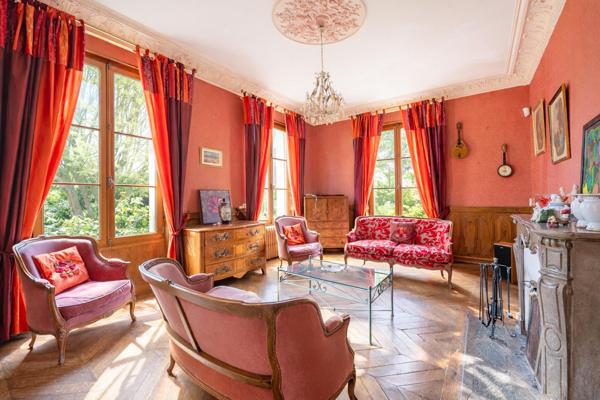 Maison à BEAUMONT-SUR-SARTHE, 72170 - 8 pièces 200m²