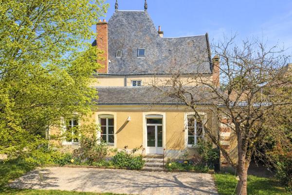 Maison à BEAUMONT-SUR-SARTHE, 72170 - 8 pièces 200m²