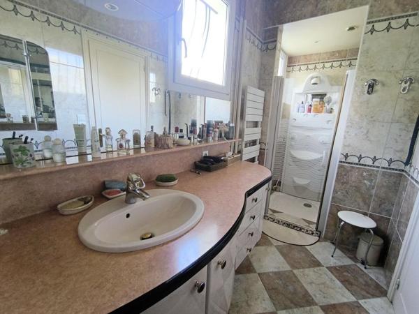 Propriété avec parc paysagé