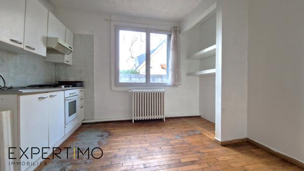 Sainte-Geneviève-des-Bois (91700) À VENDRE Sainte-Géneviève-des-Bois (91700) – Maison de plain-pied à rénover avec stationnement