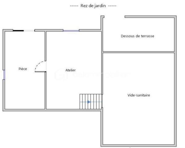 Venez visiter cette maison de 4 pièces possible 5, jardin 1700 m2 et annexes de 50 m2.
Sans aucun vis à vis, construite en 1972 et rénovée, habitable immédiatement !
A 1H15 de Montpellier, 30 minutes de l'A75 et 15 minutes du Vigan transports scolaires à 5 min à pied de la maison.
Après avoir quitté la route principale qui amène vers Millau, nous nous engageons sur une petite route sans issue, tranquillité assurée.
Accès à une réserve d'eau.
Le terrain a été en partie clôturé, l'espace est entretenu, chênes en grande majorité, jardin potager.
Nous entrons directement dans le séjour pour gagner de l'espace, belle pièce lumineuse, poêle à bois Godin performant, la cuisine reste aménagée, 3 chambres, salle de bain, WC indépendant, nombreux placards.
2 terrasses avec vue et mi-ombre pour l'été. Au sous-sol pièce de 25 m2 aménageable, atelier + dessous de terrasse et vide sanitaire.
Barbecue, poulailler, serre.
De nombreux travaux de réfection de moins de 10 ans ont été réalisés.
(toiture, isolation ext. façade et combles, menuiseries, volets électriques, ...) et d'aménagement terrasse et sous-sol en rez-de-jardin.
Assainissement collectif relié au tout l’égout.
Taxe foncière 2025 - 579 euros.
Mandat exclusif.
Un lieu unique et magique pour les amoureux des espaces protégés !