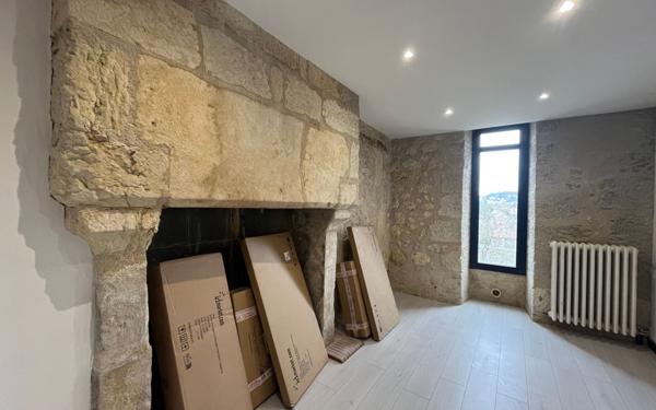 Maison à vendre    1 pièce • 159,75 m2 Périgueux