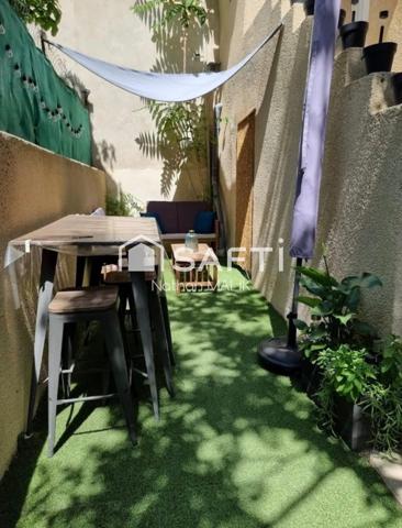 À proximité immédiate de la tour Philippe Lebel