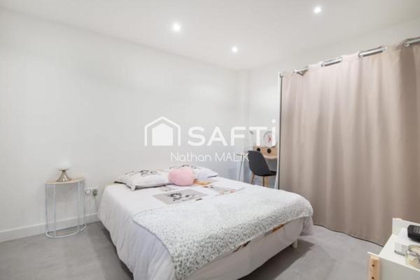 À proximité immédiate de la tour Philippe Lebel