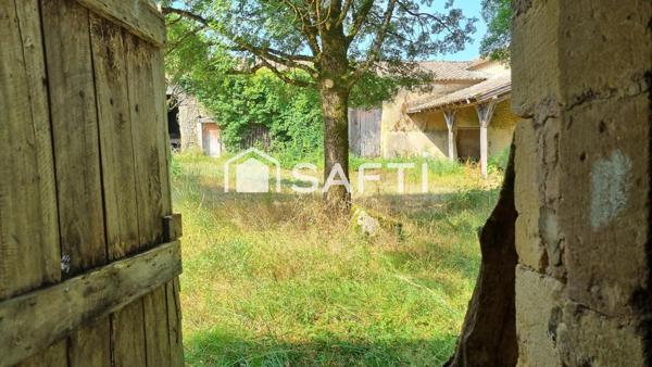 Grand corps de ferme d’exception du 16e siècle avec multiples dépendances, sur + de 22 hectares