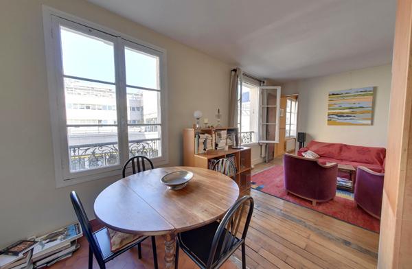 Appartement Paris 2 pièce(s) 46 m2